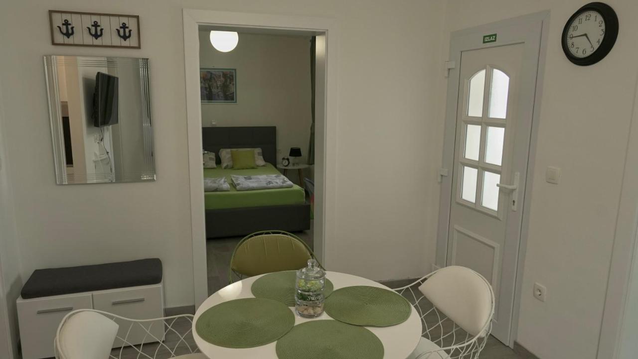 קרק Apartments Bestak מראה חיצוני תמונה