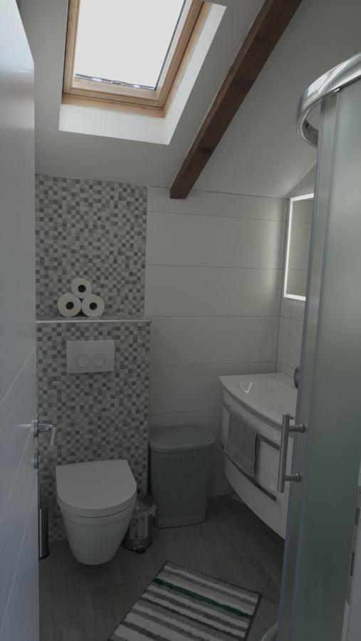 קרק Apartments Bestak מראה חיצוני תמונה