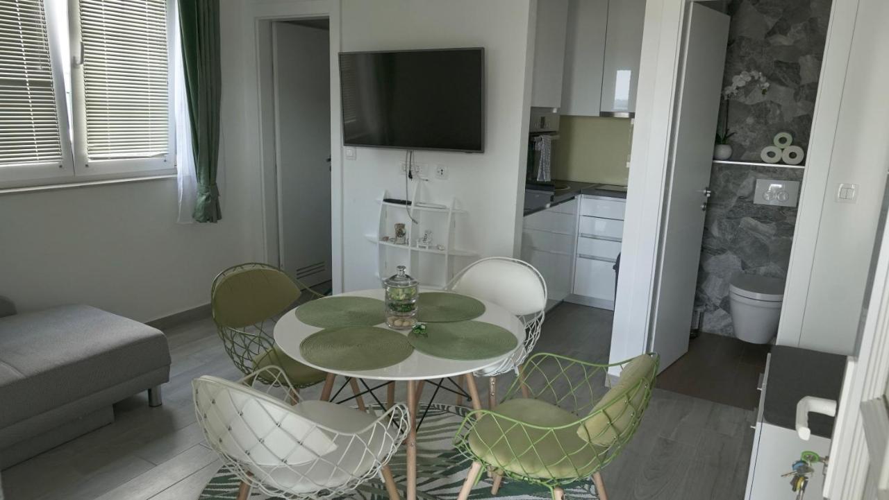 קרק Apartments Bestak מראה חיצוני תמונה