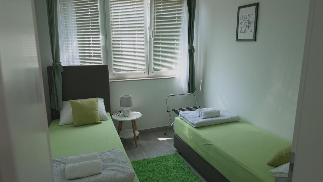 קרק Apartments Bestak מראה חיצוני תמונה