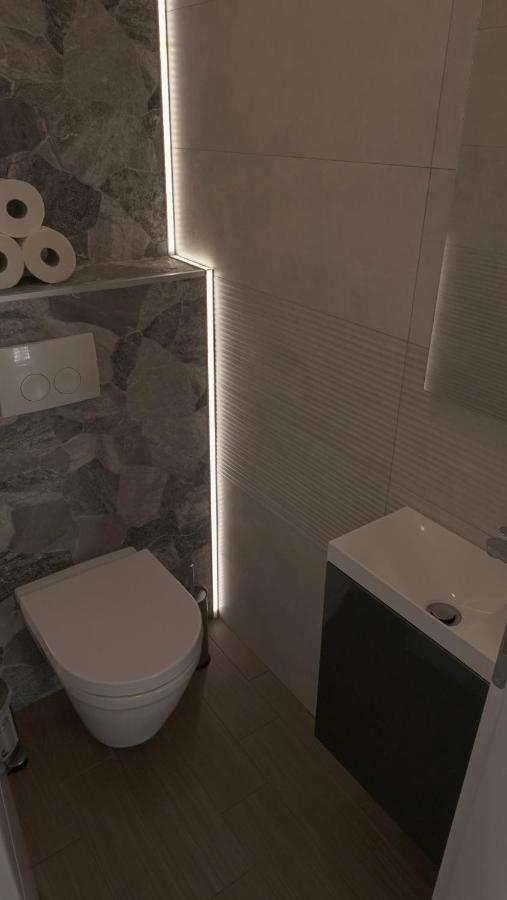 קרק Apartments Bestak מראה חיצוני תמונה